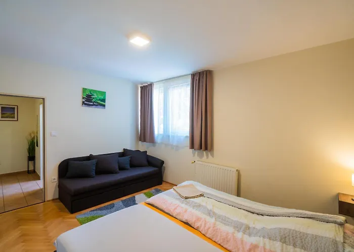Künszler Apartment *